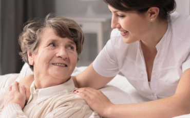 TENA_OVP_CARER_FEMALES_AUGUST_2020_900x500