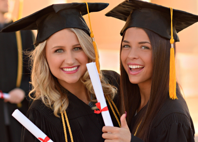 Graduation-photos-2-girlfriends